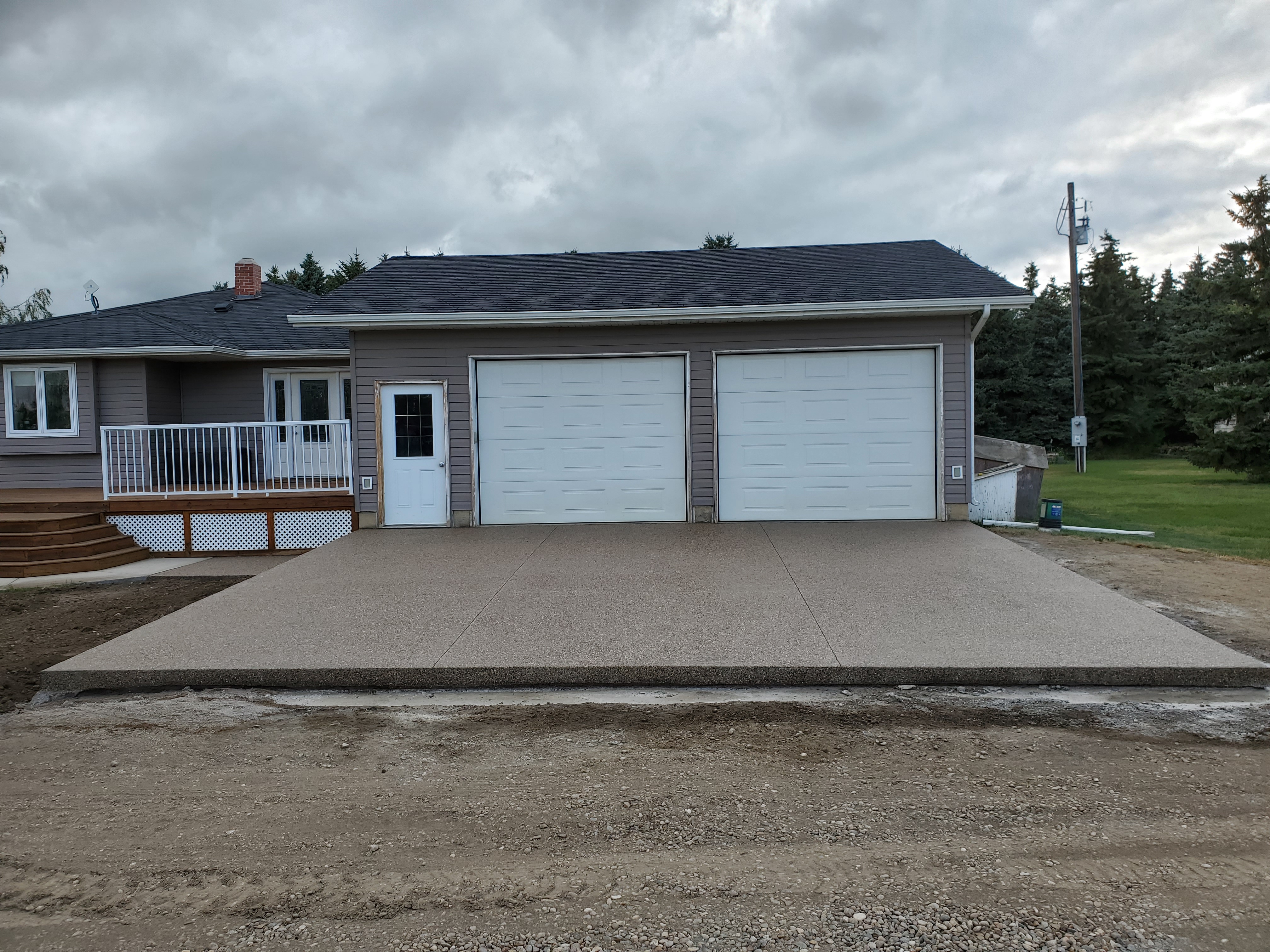 Gallery-Exposed-Aggregate-Driveway-2